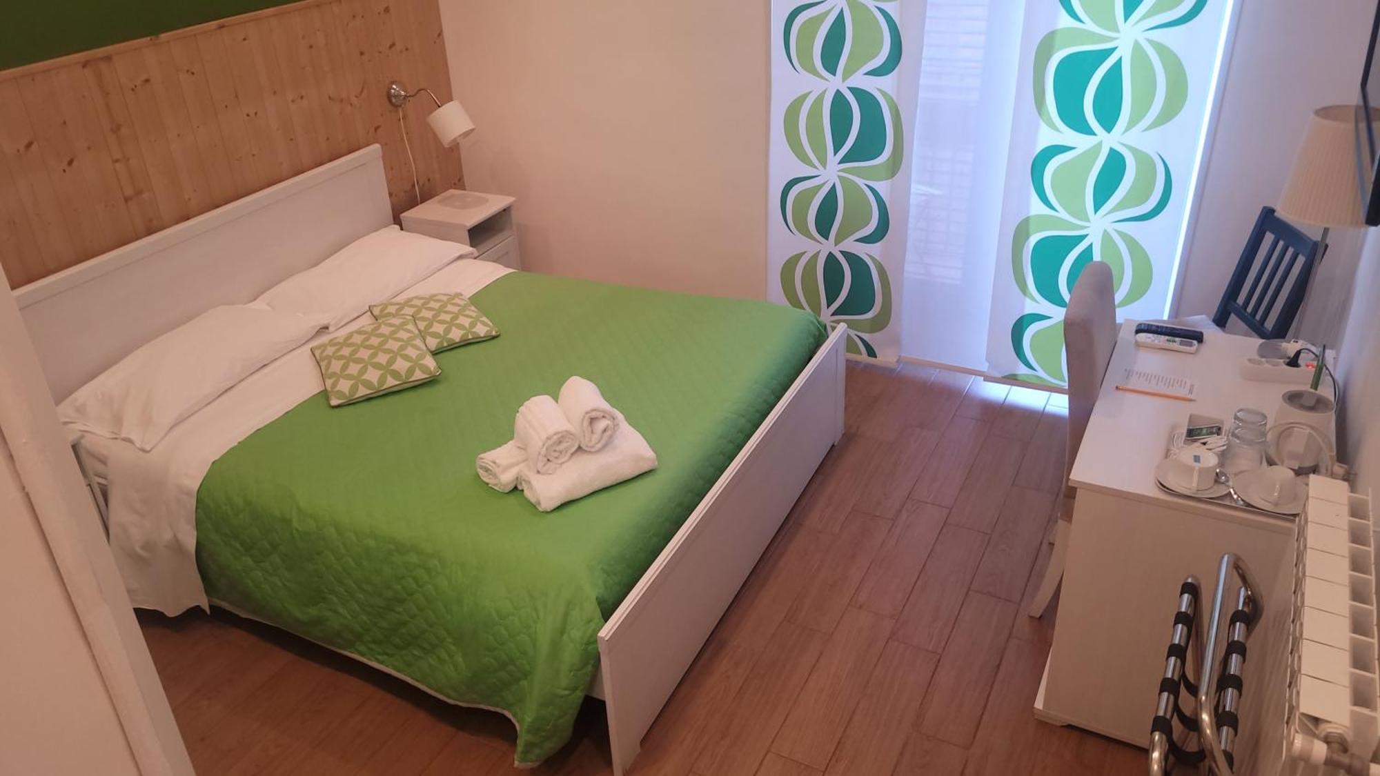 קטאניה XX Miglia Rooms & Apartments מראה חיצוני תמונה